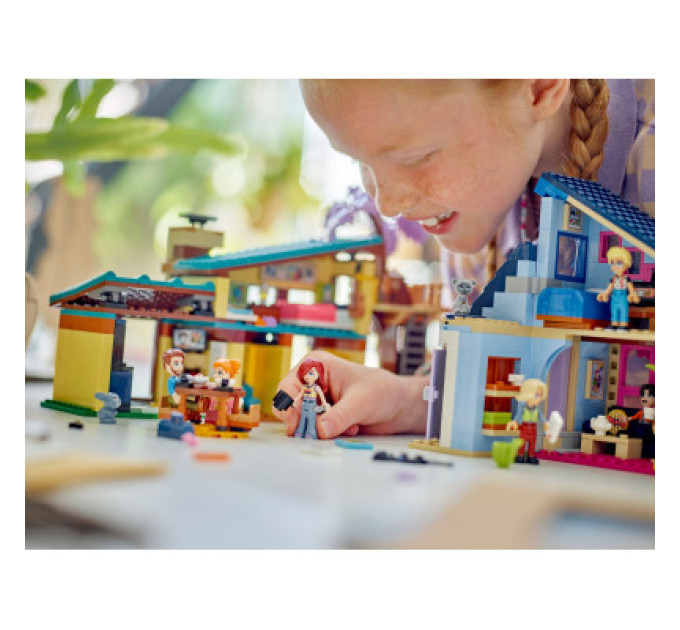 LEGO Конструктор LEGO Friends Родинні будинки Оллі й Пейслі 1126 деталей (42620)