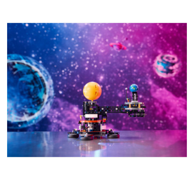 LEGO Конструктор LEGO Technic Земля та Місяць на орбіті 526 деталей (42179)