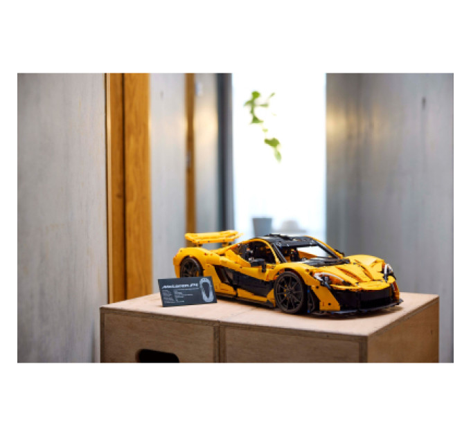LEGO Конструктор LEGO Technic McLaren P1 3893 деталі (42172)