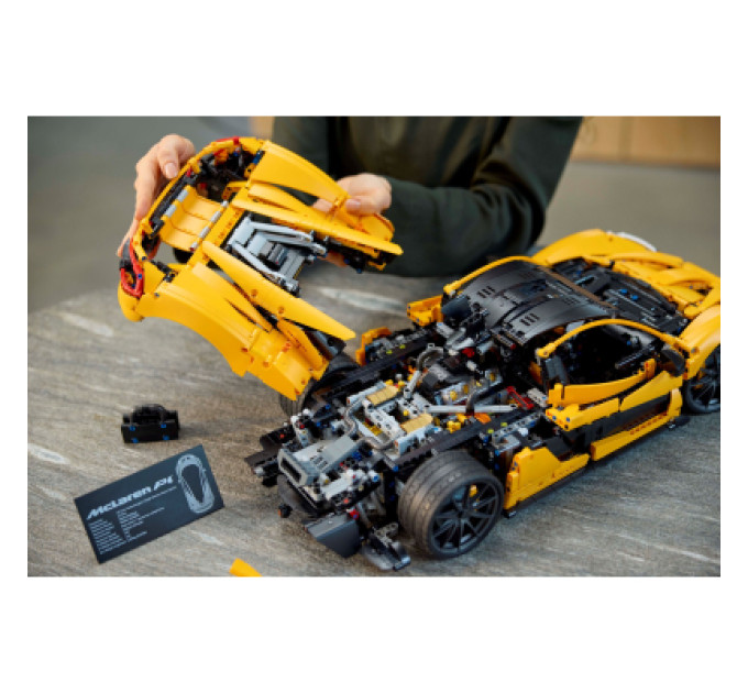 LEGO Конструктор LEGO Technic McLaren P1 3893 деталі (42172)