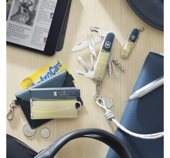 Victorinox Ніж Victorinox Classic SD New York Style (0.6223.E223)