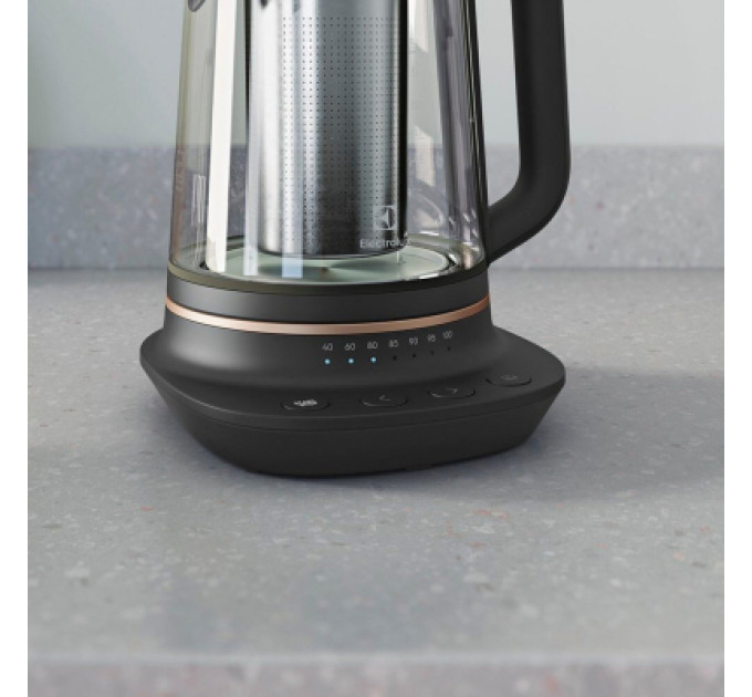 Electrolux Електрочайник Electrolux E7GK1-8BP