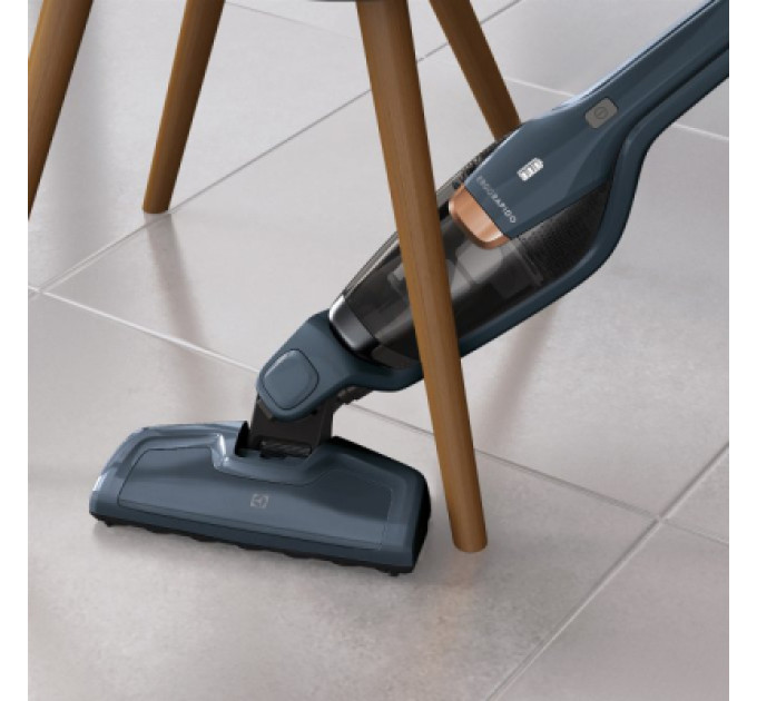 Electrolux Пилосос Electrolux EERC75DB