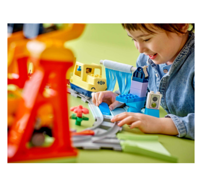 LEGO Конструктор LEGO DUPLO Town Великий інтерактивний громадський потяг (10428-)