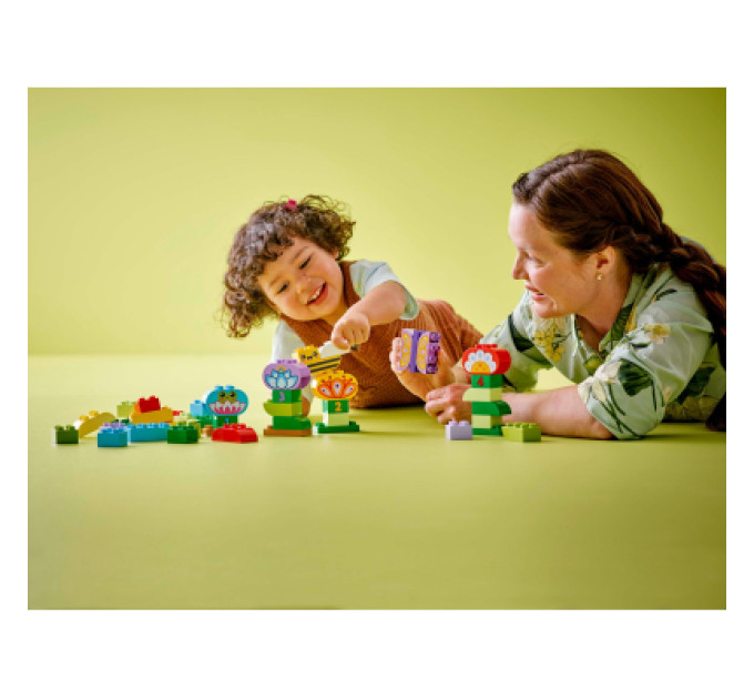 LEGO Конструктор LEGO DUPLO Town Творчий сад і квіти (10444-)
