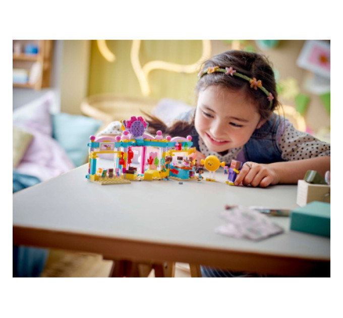 LEGO Конструктор LEGO Friends Цукерня Хартлейк-Сіті (42649)