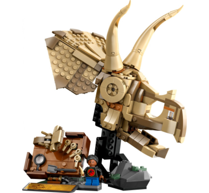 LEGO Конструктор LEGO Jurassic World Скам''янілості динозаврів: череп трицератопса (76969)
