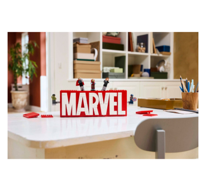 LEGO Конструктор LEGO Super Heroes Логотип і мініфігурки MARVEL (76313)