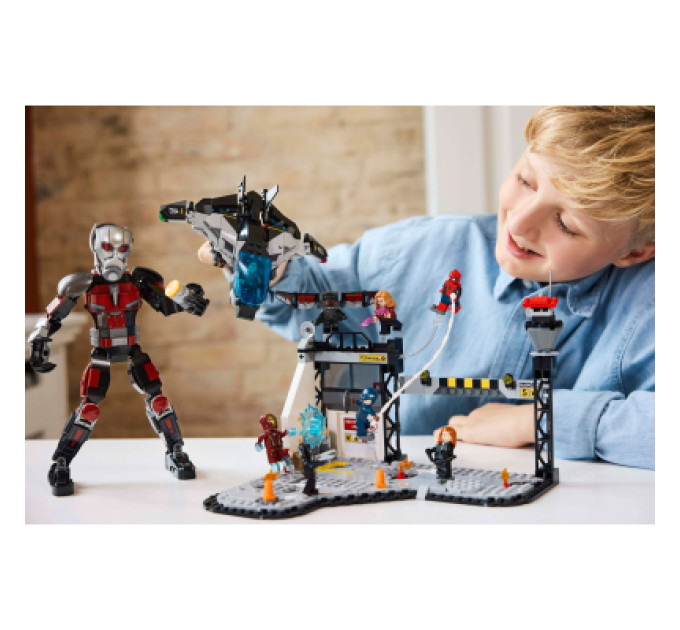 LEGO Конструктор LEGO Super Heroes Перший месник: Протистояння Пригодницька битва (76314)