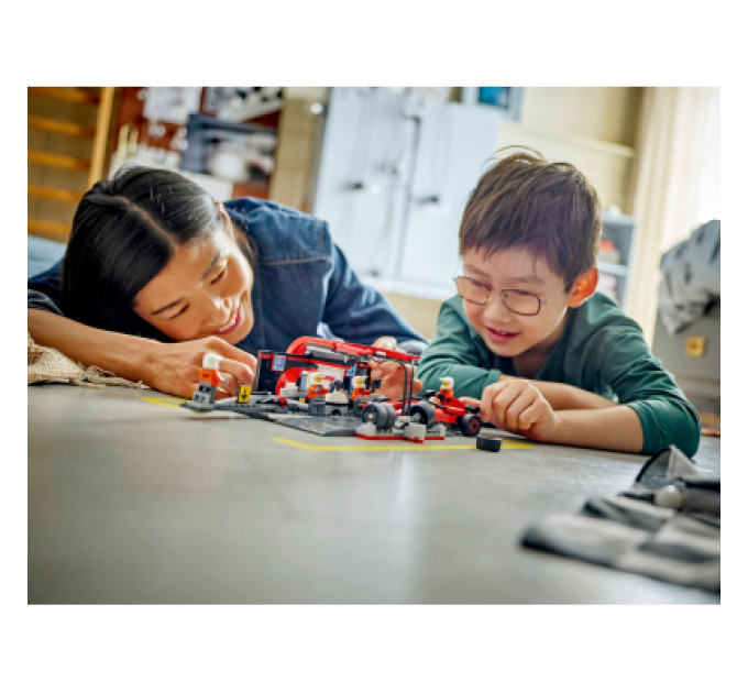 LEGO Конструктор LEGO City Піт-стоп і піт-екіпаж F1 з болідом Ferrari (60443)