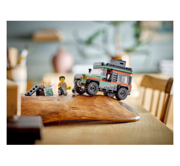 LEGO Конструктор LEGO City Позашляхова гірська вантажівка 4x4 (60447)