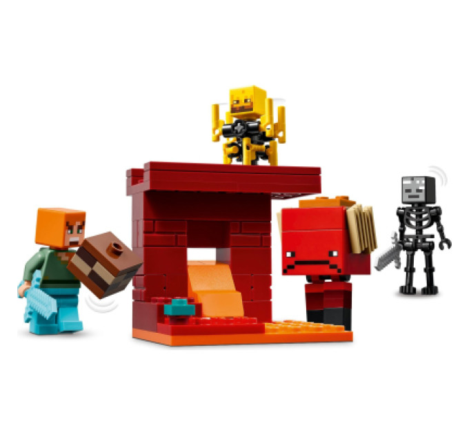 LEGO Конструктор LEGO Minecraft Битва з лавою у Незері (21266)