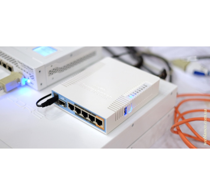 Mikrotik Маршрутизатор Mikrotik hAP ac (RB962UiGS-5HacT2HnT)