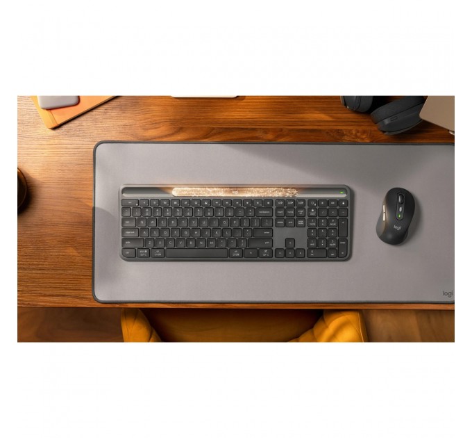 Logitech Клавiатура бездротова Logitech Slim Solar+ Graphite (920-013764)