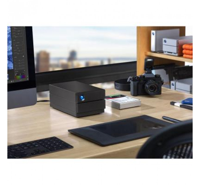 Зовнішній жорсткий диск LaCie 3.5" 8TB (STHJ8000800)