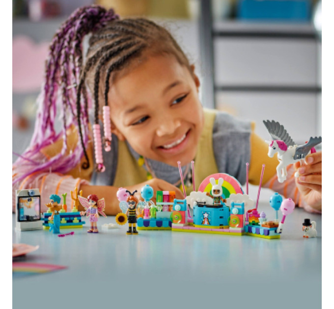 LEGO Конструктор LEGO Friends Костюмована вечірка з єдинорогом та феєю (42661)