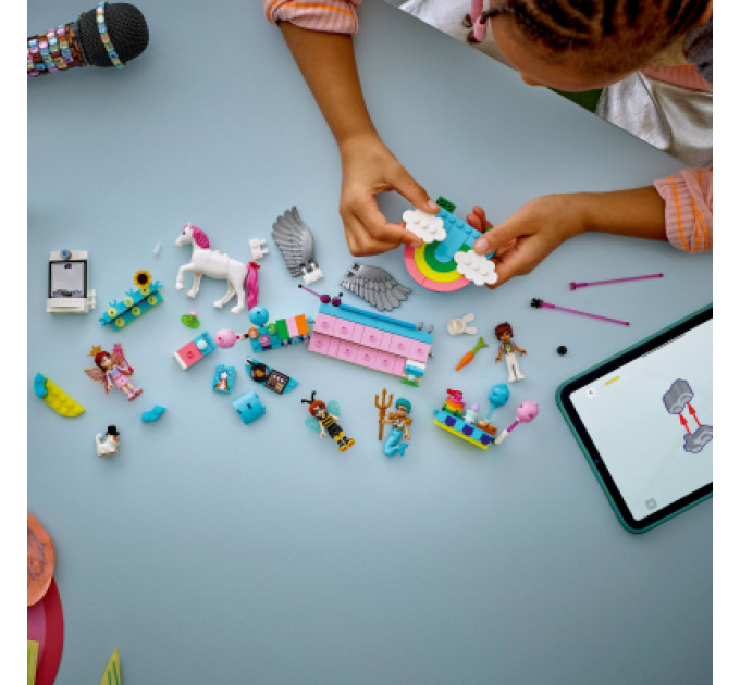 LEGO Конструктор LEGO Friends Костюмована вечірка з єдинорогом та феєю (42661)