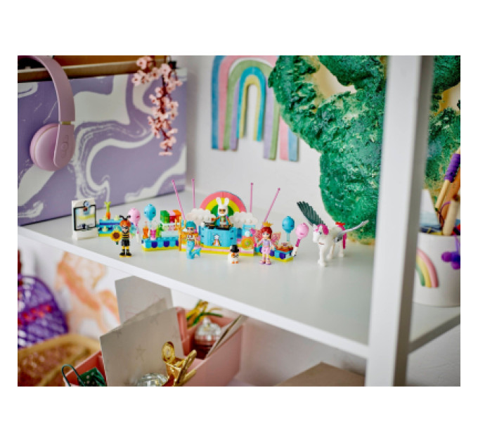 LEGO Конструктор LEGO Friends Костюмована вечірка з єдинорогом та феєю (42661)