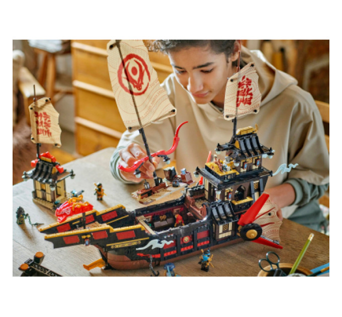 LEGO Конструктор LEGO NINJAGO Щедрість храму (71848)