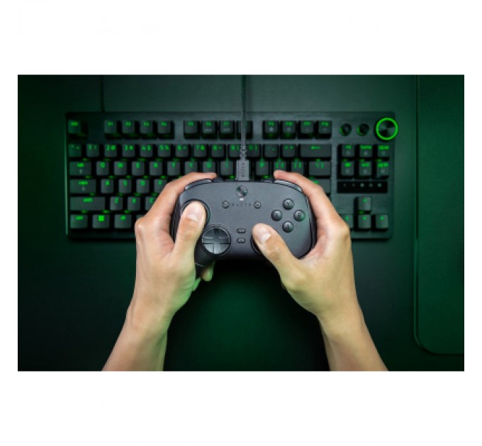 Razer Геймпад Razer Wolverine V3 TE 8K PC Black (RZ06-05550100-R3M1)