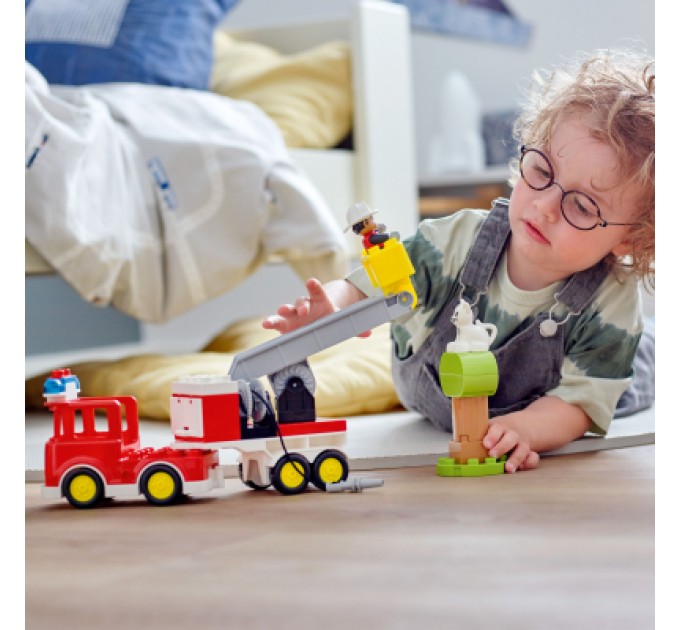 LEGO Конструктор LEGO DUPLO Town Пожежна машина 21 деталь (10969)