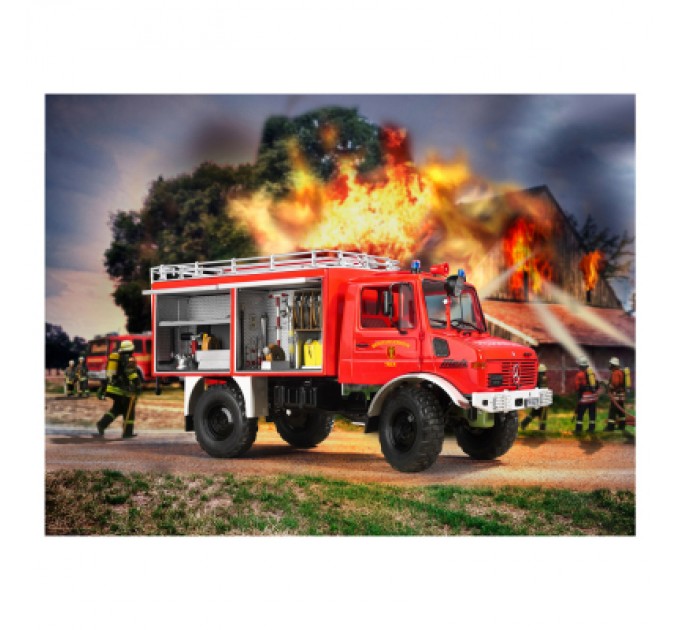 Збірна модель Revell Пожежна машина Unimog U1300L TLF 8/18 рівень 5 масштаб 1:24 (RVL-07512)