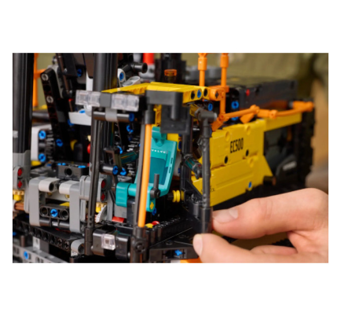 LEGO Конструктор LEGO Technic Екскаватор Volvo EC500 Hybrid (42215)