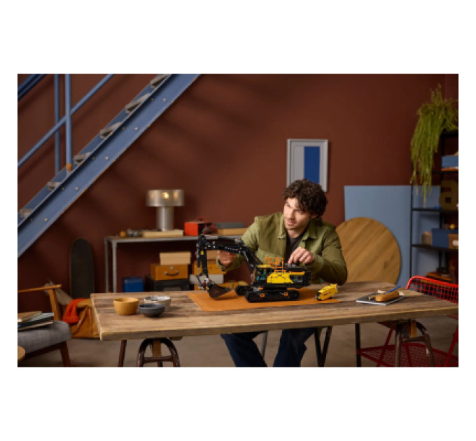 LEGO Конструктор LEGO Technic Екскаватор Volvo EC500 Hybrid (42215)