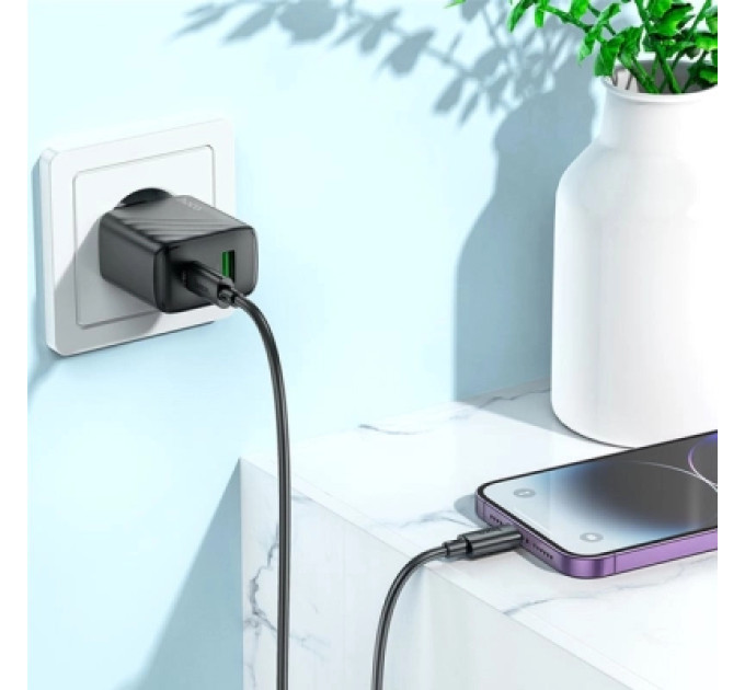 HOCO Зарядний пристрій HOCO CS23A USB-C PD30W + 1xUSB QC3.0 + cable USB-C to Lightning black (6942007609951)