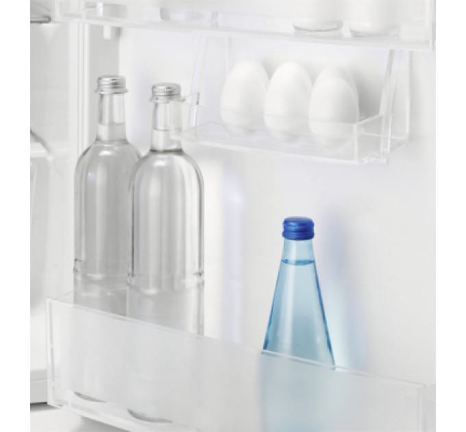 Electrolux Холодильник Electrolux LFB2AE88S1