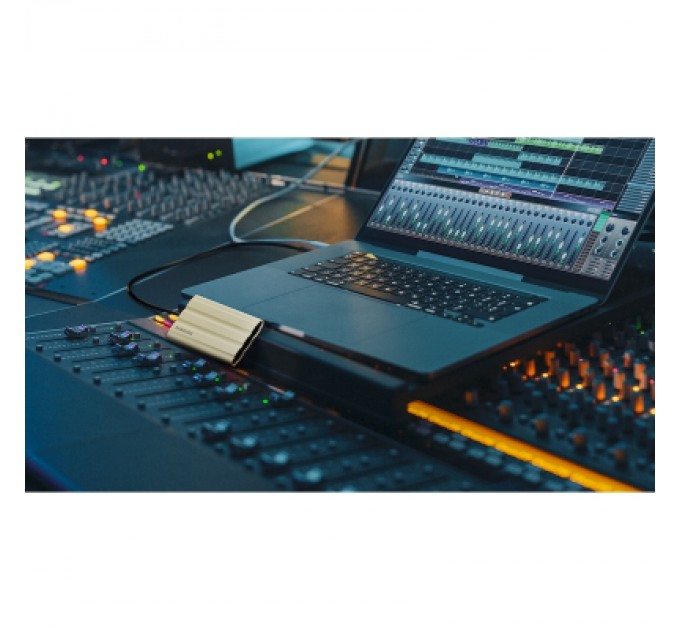 Накопичувач SSD USB 3.2 2TB T7 Shield Samsung (MU-PE2T0R/WW)