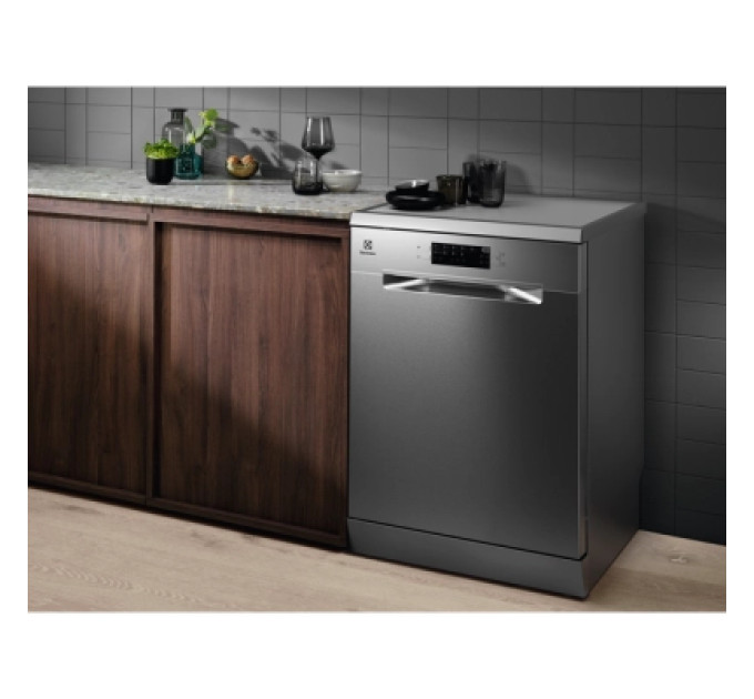 Electrolux Посудомийна машина Electrolux ESM64831SX