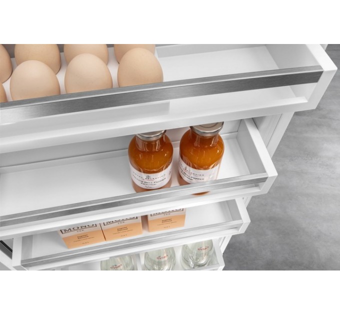 Холодильник Liebherr CND 5703