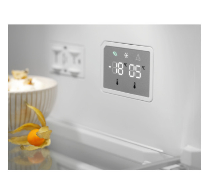 Electrolux Холодильник Electrolux LNT7ME36K2