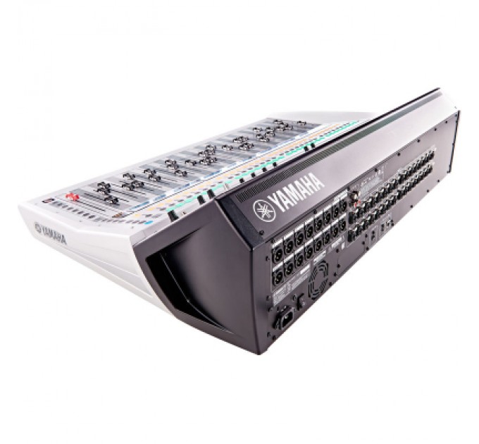 Мікшерний пульт Yamaha TF5