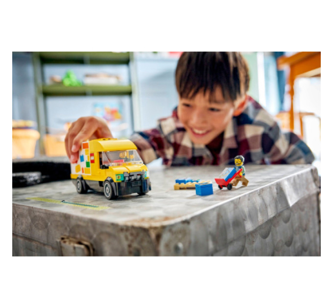 LEGO Конструктор LEGO City Фургон LEGO (60500)