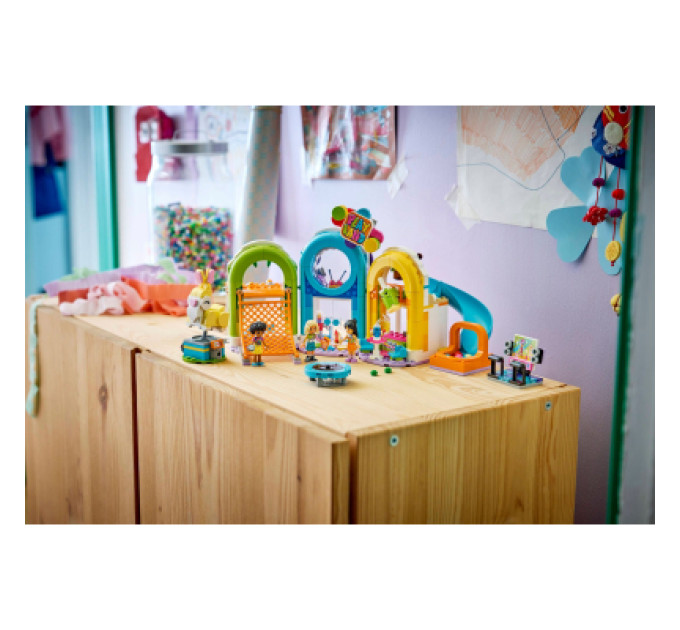 LEGO Конструктор LEGO Friends Веселий критий ігровий майданчик (42686)