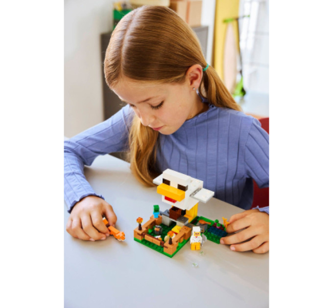 LEGO Конструктор LEGO Minecraft Куряча ферма (21585)