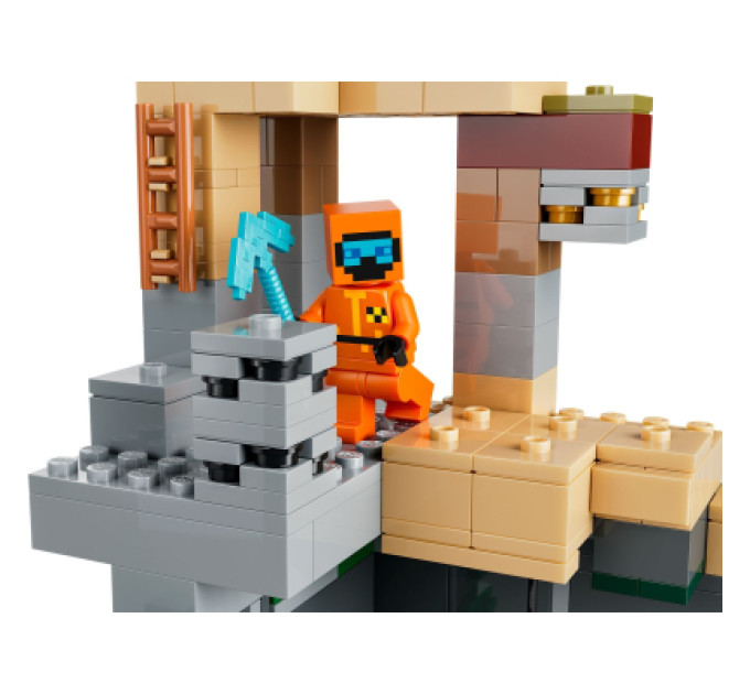 LEGO Конструктор LEGO Minecraft Підземелля зомбі (21587)