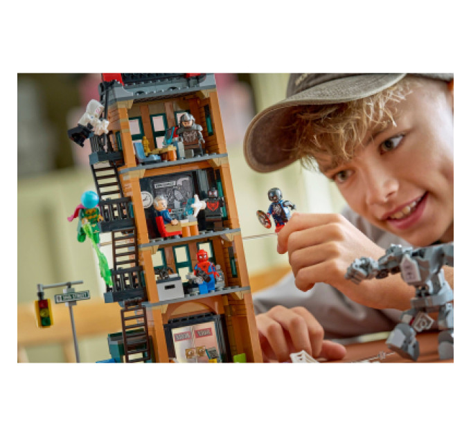 LEGO Конструктор LEGO Super Heroes Людина-павук проти Містеріо: Дейлі Б'юґл (76342)