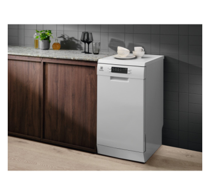 Electrolux Посудомийна машина Electrolux ESS43210SW