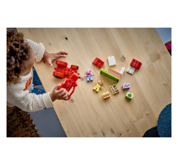 LEGO Конструктор LEGO DUPLO Peppa Pig Трактор і ринок (10468)