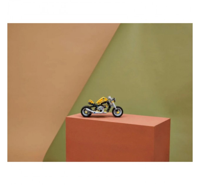 Конструктор LEGO Technic Жовтий мотоцикл (42225)