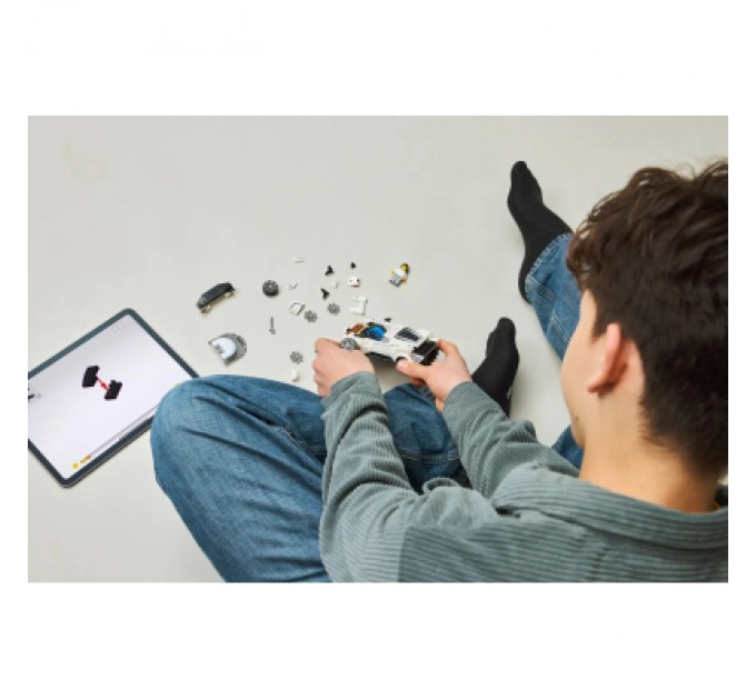 Конструктор LEGO Speed Champions Спортивний гіперкар Bugatti Centodieci (77240)