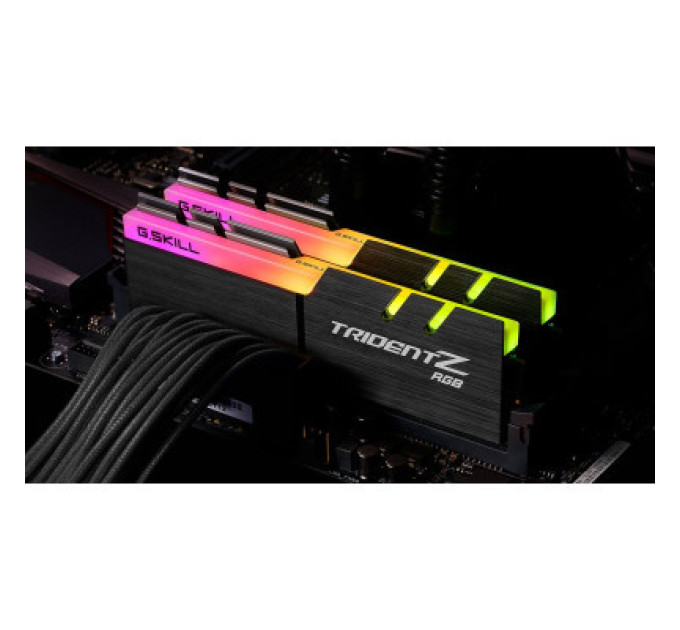 G.Skill Модуль пам'яті для комп'ютера DDR4 16GB (2x8GB) 3600 MHz Trident Z RGB G.Skill (F4-3600C18D-16GTZRX)