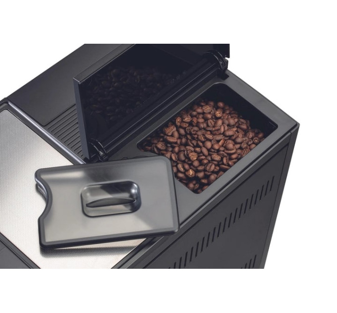 Nivona Кавомашина Nivona CafeRomatica NICR 825