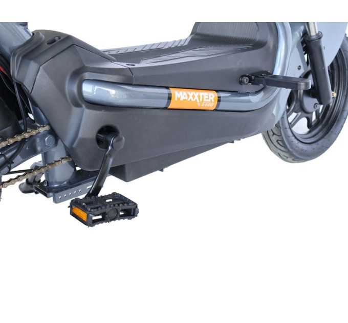 Maxxter Електроскутер Maxxter E600 (Silver)