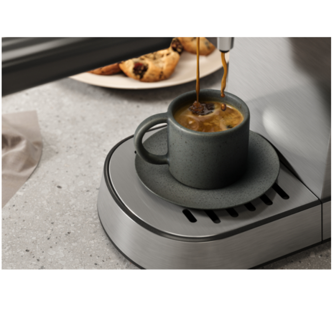 Electrolux Кавоварка еспресо Electrolux E6EC1-6ST