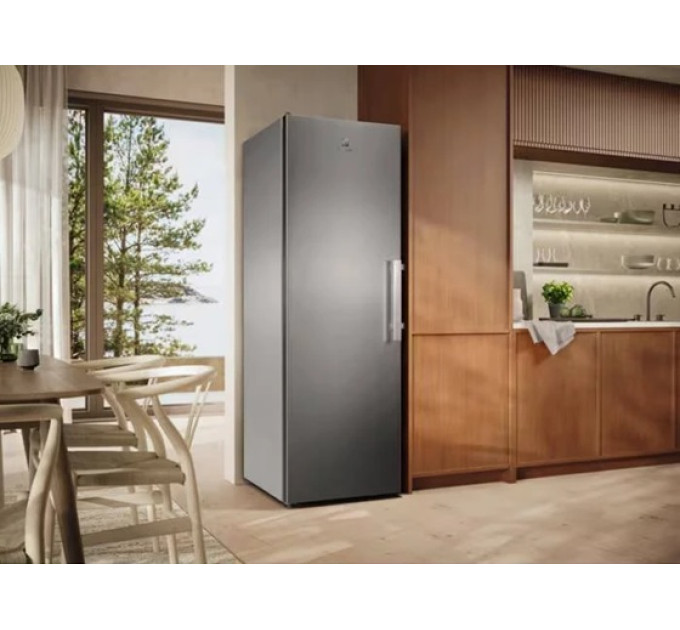 Electrolux Морозильна камера Electrolux LUS7ME28X