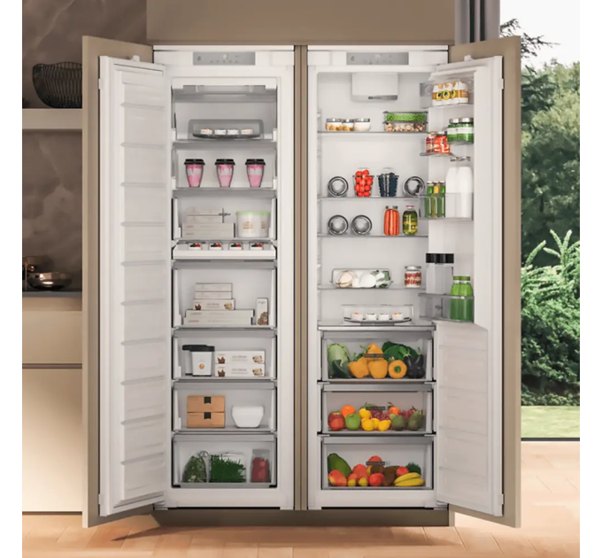 Холодильник Whirlpool WHSD18A013C1